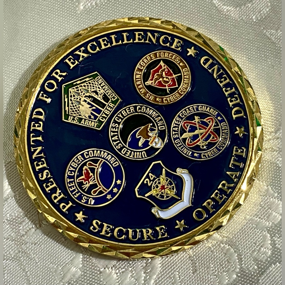 Joint Force Headquarters DoDIN Cyber Command Challenge Coin ~2” Diameter - Picture 3 of 4